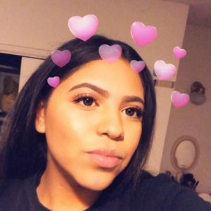 Meet your Posher, Adriana